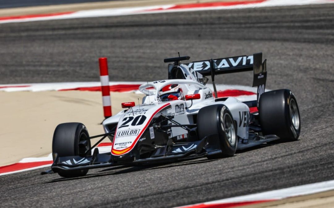 Vidales cosecha grandes tiempos en su primer test en F3